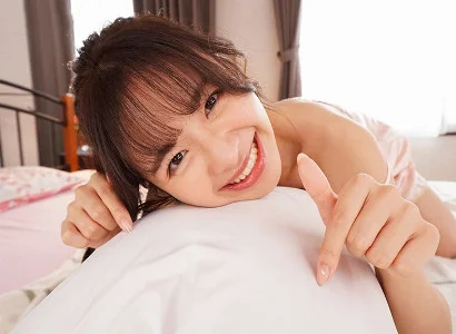 Chị gái hư hỏng giành lấy bạn trai của em gái mình