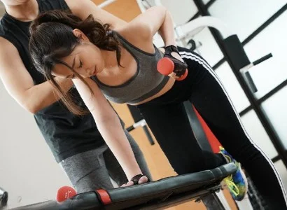 Anh PT số hưởng và người phụ nữ thiếu thốn tình dục chén nhau ngấu nghiến